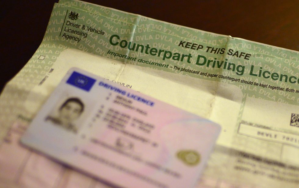 UK drivers licence photo