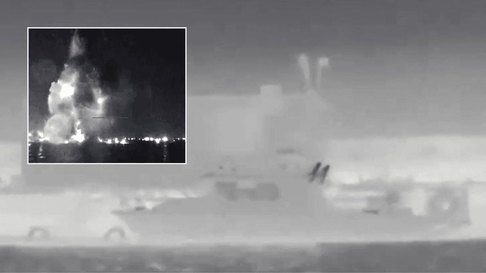 Ukrainian night vision footage of boat destruction