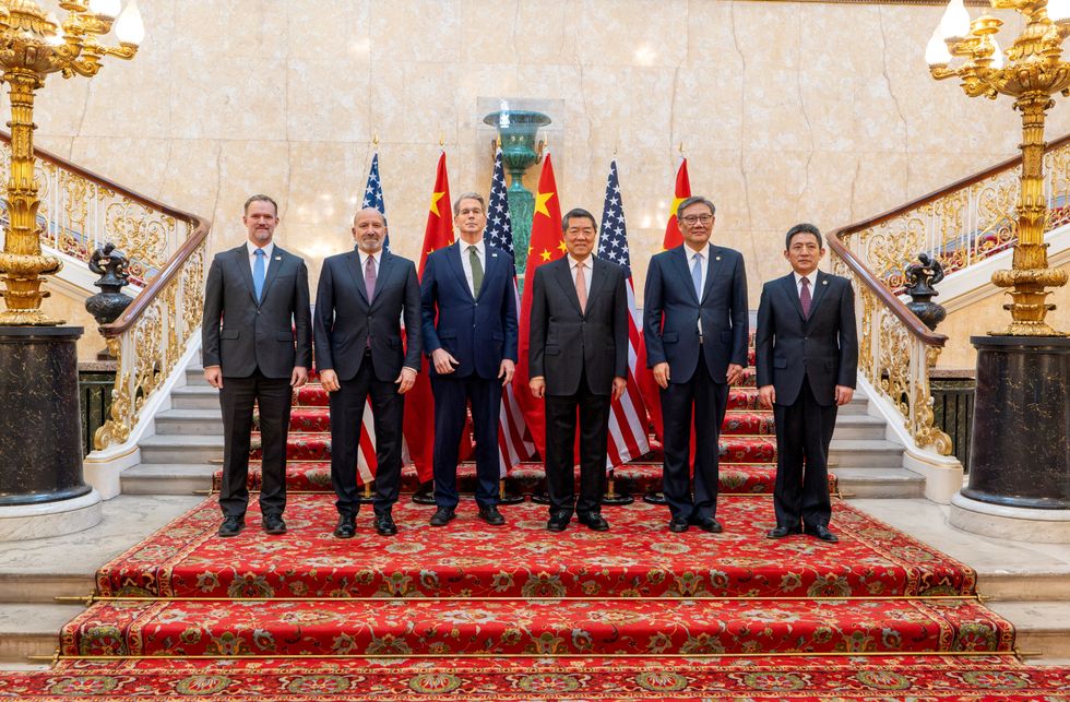 US China trade envoys in London