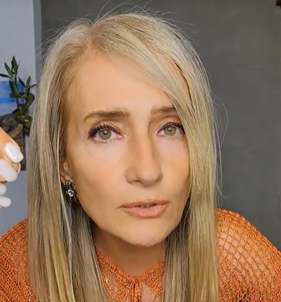 Vicky Derosa