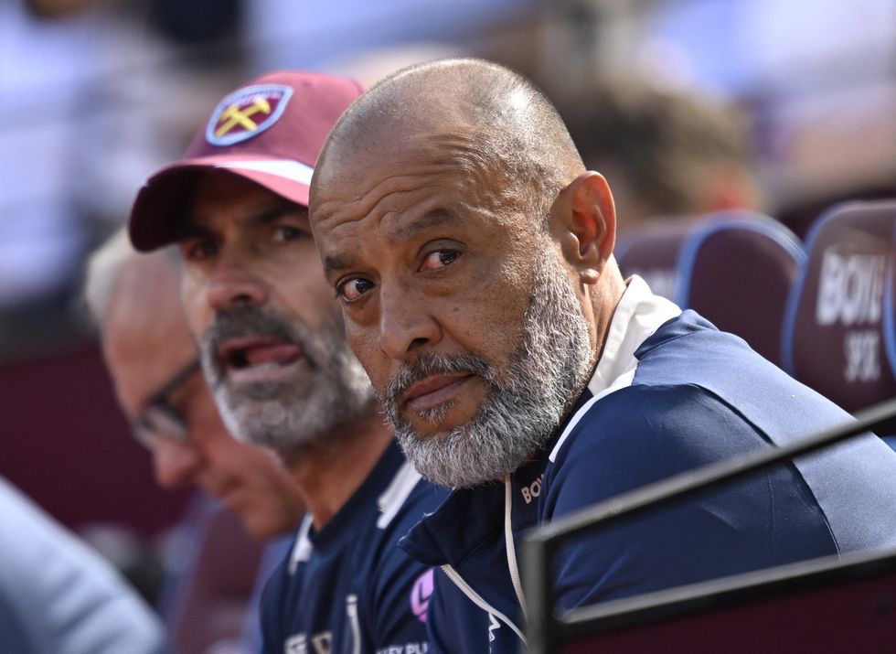 West Ham have decided not to sack Nuno Espirito Santo