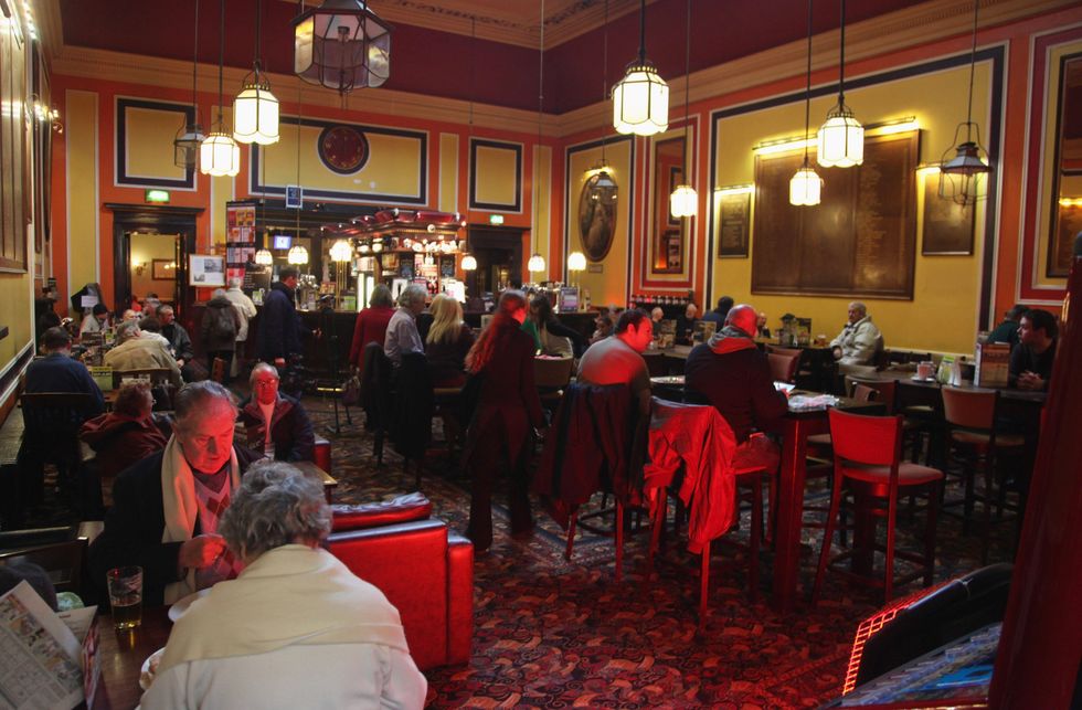 whetherspoons indoors customers