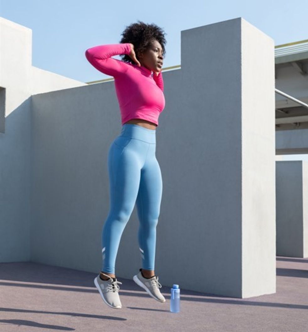 Woman burpee