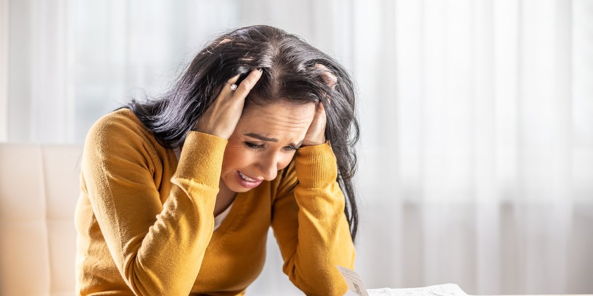 Interest rates on credit cards hit ‘record high’ of 23.9% - four tips to avoid falling into debt