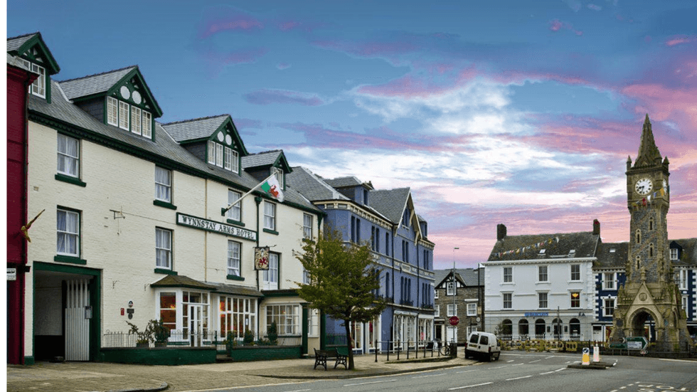 Wynnstay Hotel
